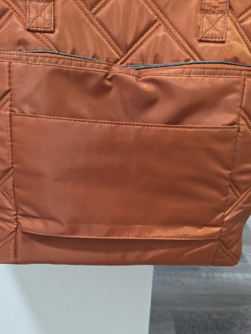 lug Quilted Nylon Skyliner Tote Great For Travel - Picture 8 of 10
